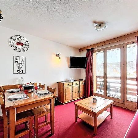 Cosy Avec Balcon, Parking Et Piscine, A 500m Des Pistes - Fr-1-267-271 Διαμέρισμα *