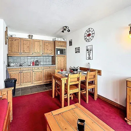 Cosy Avec Balcon, Parking Et Piscine, A 500m Des Pistes - Fr-1-267-271 Apartment Fontcouverte-la-Toussuire