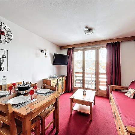 Cosy Avec Balcon, Parking Et Piscine, A 500m Des Pistes - Fr-1-267-271 Διαμέρισμα